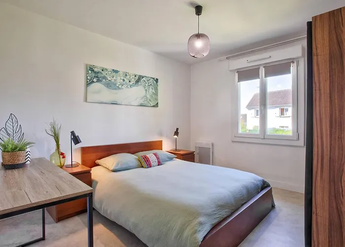 Ferienhaus Maison Familiale Au Calme, Proche Commerces - 8 Pers. - Fr-1-788-110