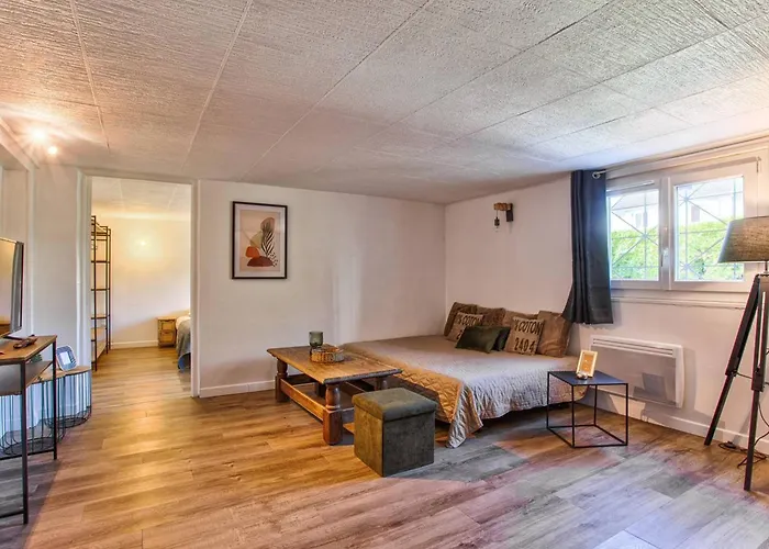 Maison Familiale Au Calme, Proche Commerces - 8 Pers. - Fr-1-788-110 * Merville-Franceville-Plage