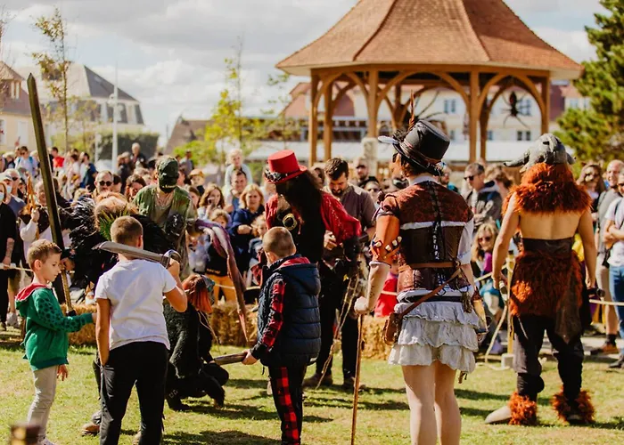 Ferienhaus Maison Familiale Au Calme, Proche Commerces - 8 Pers. - Fr-1-788-110 *